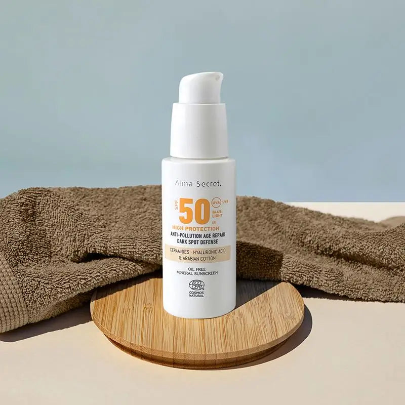 Alma Secret Solar Facial Natural Sunscreen Spf 50 With Ceramides, Anti-Blemish And Oil-Free (Colour: Sand)