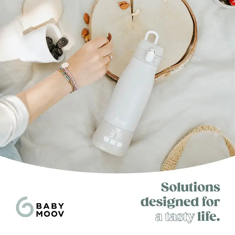 Babymoov Transportable Baby Bottle Warmer With Battery Moov & Feed Mineral Beige