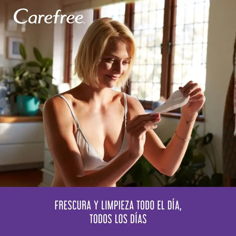 Carefree Plus Large Fragancia Ligera 64Uds