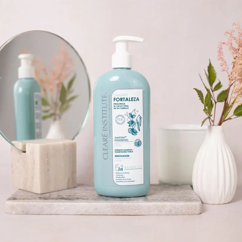 Clearé Institute Anti-Hair Loss Shampoo 400 Ml.