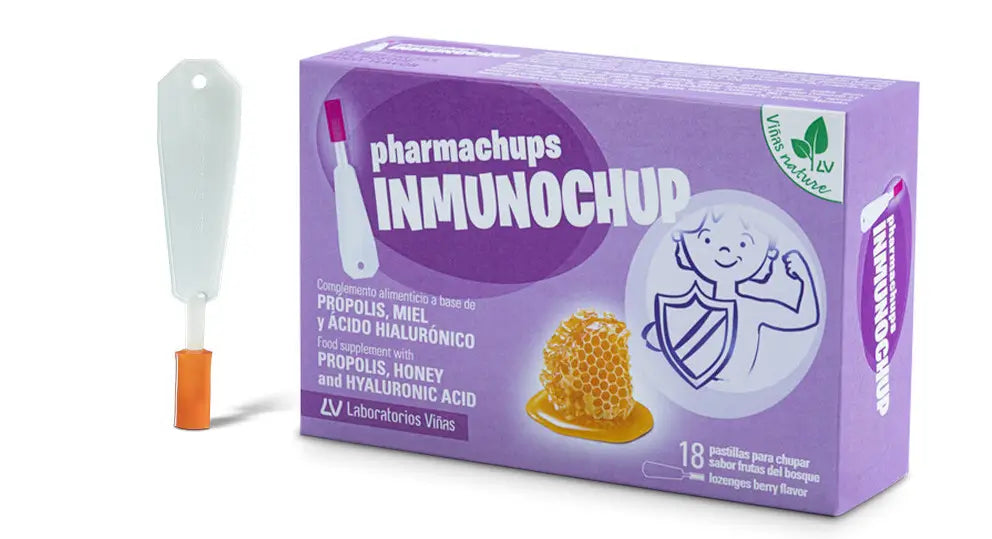 Pharmachups Inmunochups Forest Fruit Flavour , 18 lozenges